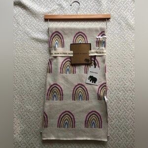 Baby knit rainbow nursery blanket